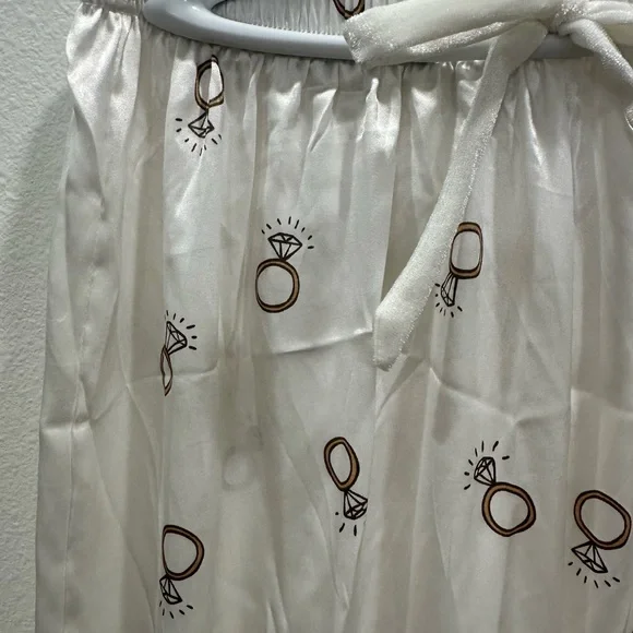 Bella Sleep + Spa engagement wedding satin White Pajama Set Ring bridal size L - Picture 5 of 6